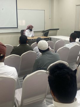 تنفيذ لقاء أكاديمي لطلاب كلية الهندسة بالتعاون مع وحدة التوعية الفكرية يوم الأربعاء 11-10-1446